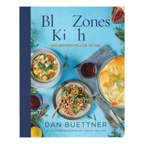 Coperta cărții The Blue Zones kitchen: 100 recipes to live to 100