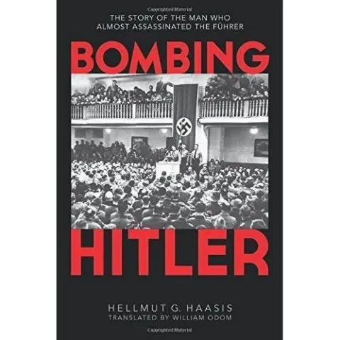 Coperta cărții Bombing hitler
