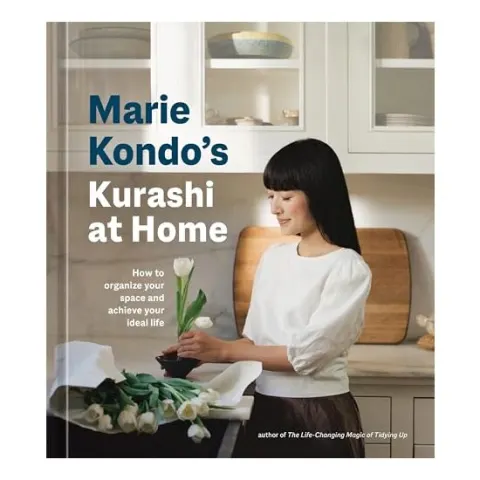 Coperta cărții Marie Kondo's Kurashi at Home, Marie Kondo