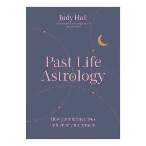 Coperta cărții Past Life Astrology