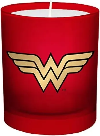 Coperta cărții DC Comics Wonder Woman Glass Candle, Insight Editions