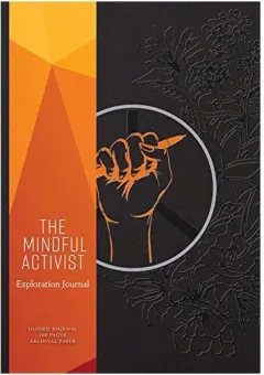 Coperta cărții Mindful Activist
