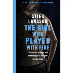 Coperta cărții The Girl Who Played With Fire : A Dragon Tattoo story