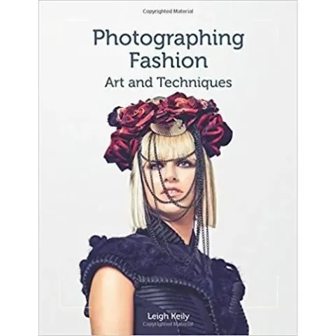 Coperta cărții Photographing Fashion: Art and Techniques