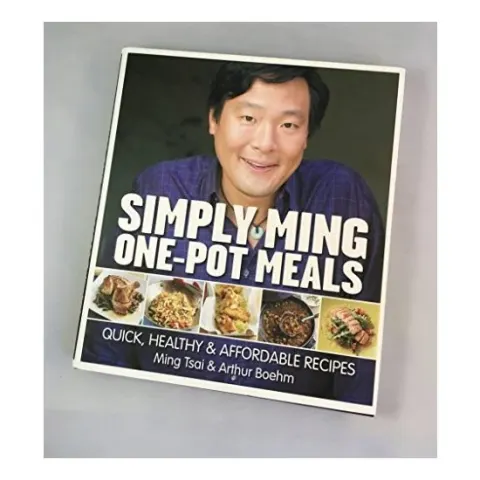 Coperta cărții Simply Ming Onepot Meals Quick Healthy Affordable Recipes