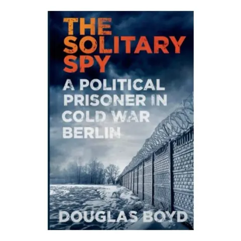 Coperta cărții The Solitary Spy