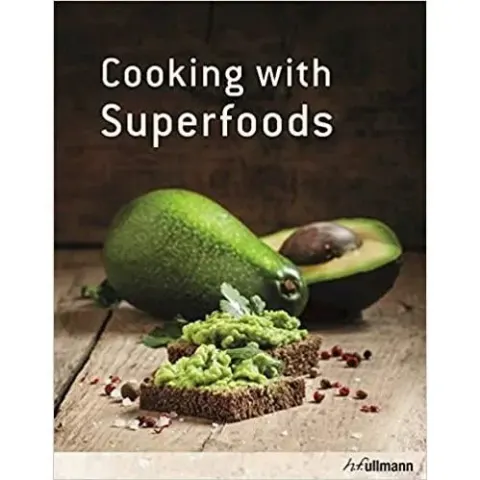 Coperta cărții Cooking with Superfoods