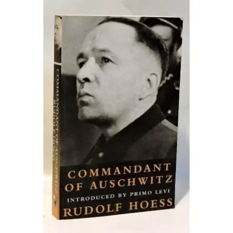 Coperta cărții Commandant of auschwitz