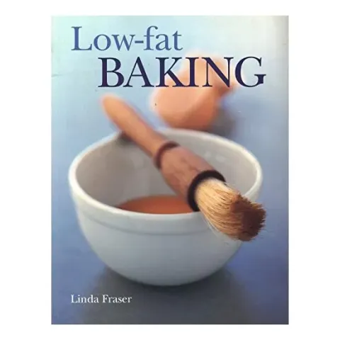 Coperta cărții The Ultimate Low Fat Baking Book, Linda Fraser