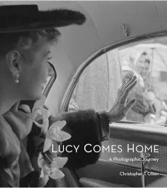 Coperta cărții Lucy Comes Home