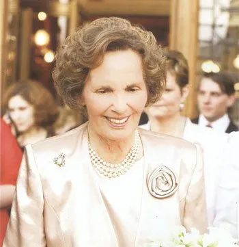 Majestatea-Sa-Regina-Ana