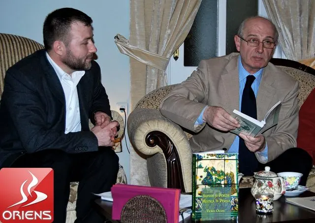 Viorel-Olaru-si-domnul-Aurelian-Scrima-directorul-Editurii-Herald-www.oriens.ro_